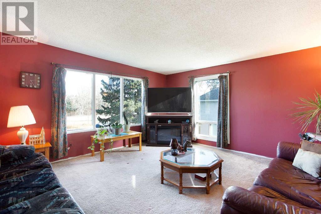 4641 69 Street Nw, Calgary, Alberta  T3B 2K3 - Photo 4 - A2177251