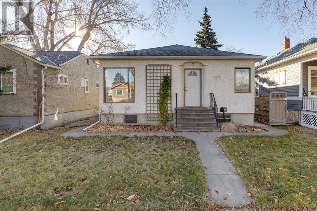 205 19 Avenue Nw, Calgary, Alberta  T2M 0Y3 - Photo 1 - A2178546