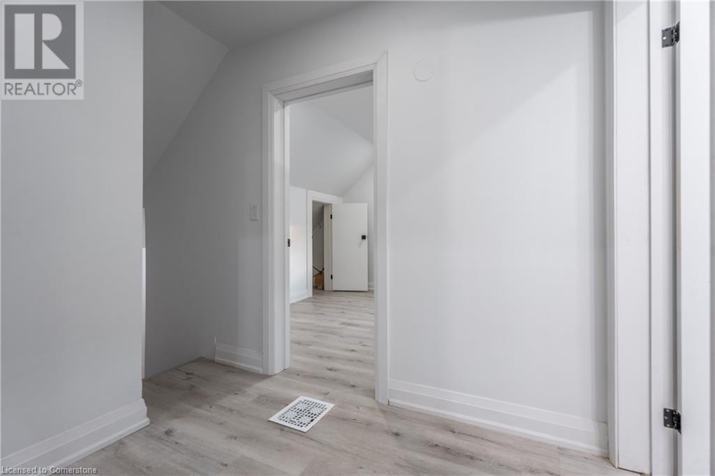 27 Harvey Street, Hamilton, Ontario  L8L 2L9 - Photo 28 - 40676769