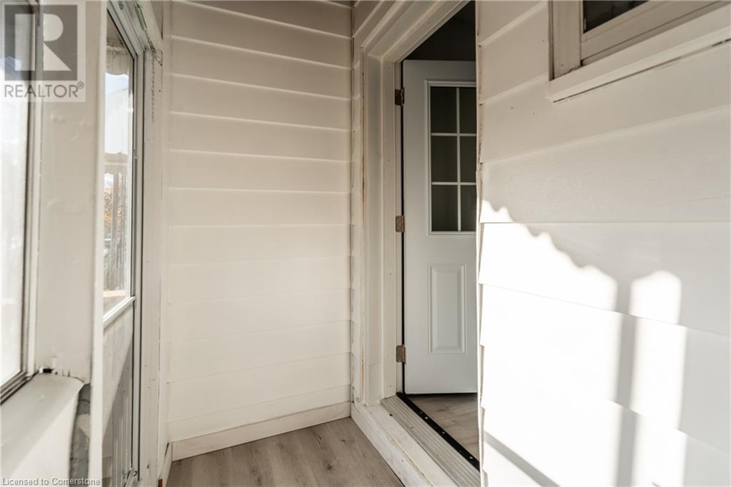 27 Harvey Street, Hamilton, Ontario  L8L 2L9 - Photo 5 - 40676769