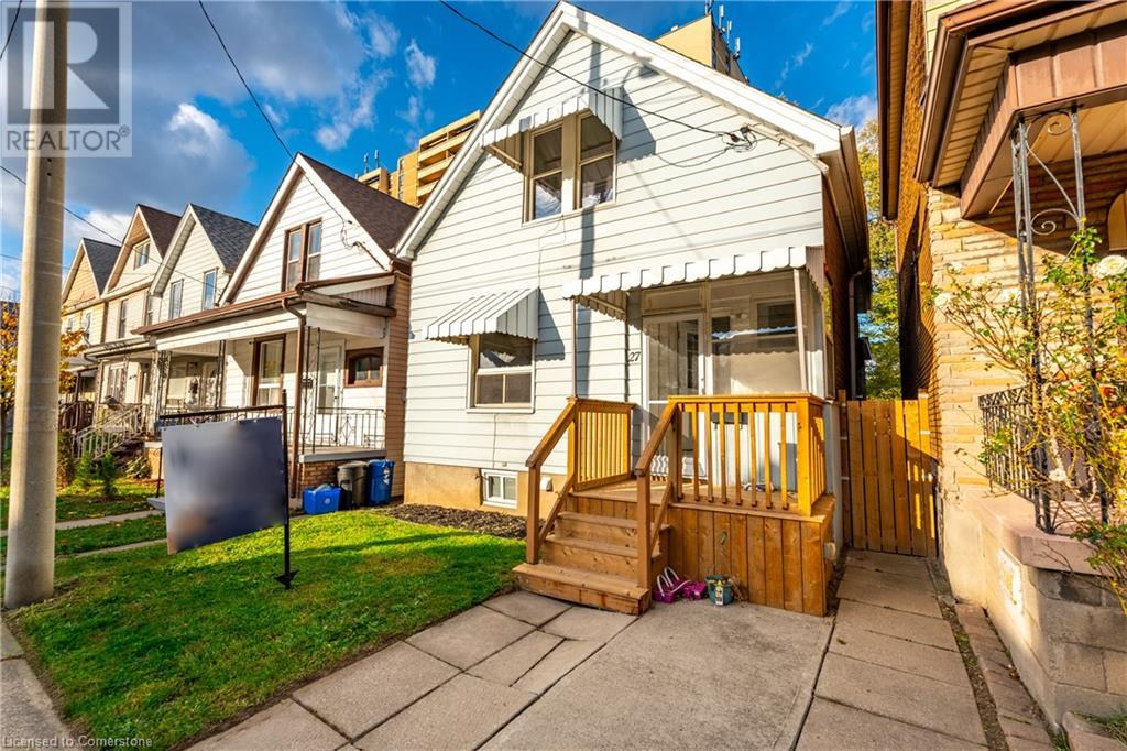 27 Harvey Street, Hamilton, Ontario  L8L 2L9 - Photo 2 - 40676769