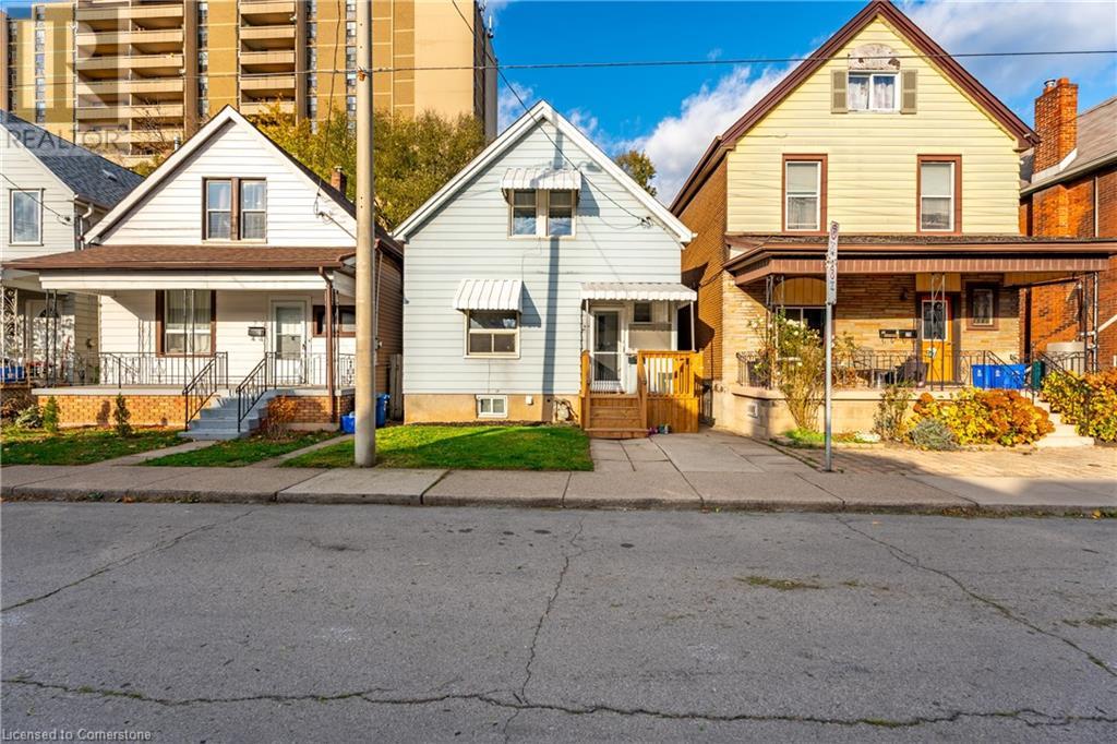 27 HARVEY Street, Hamilton, Ontario