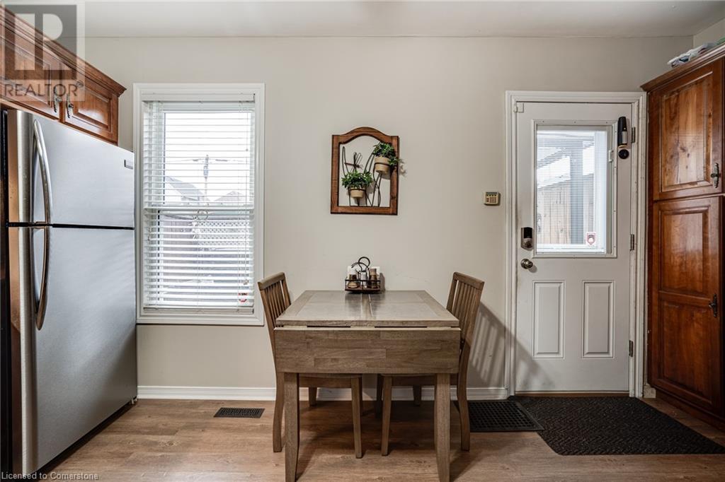 52 Mayflower Avenue, Hamilton, Ontario  L8L 2K4 - Photo 10 - 40676435