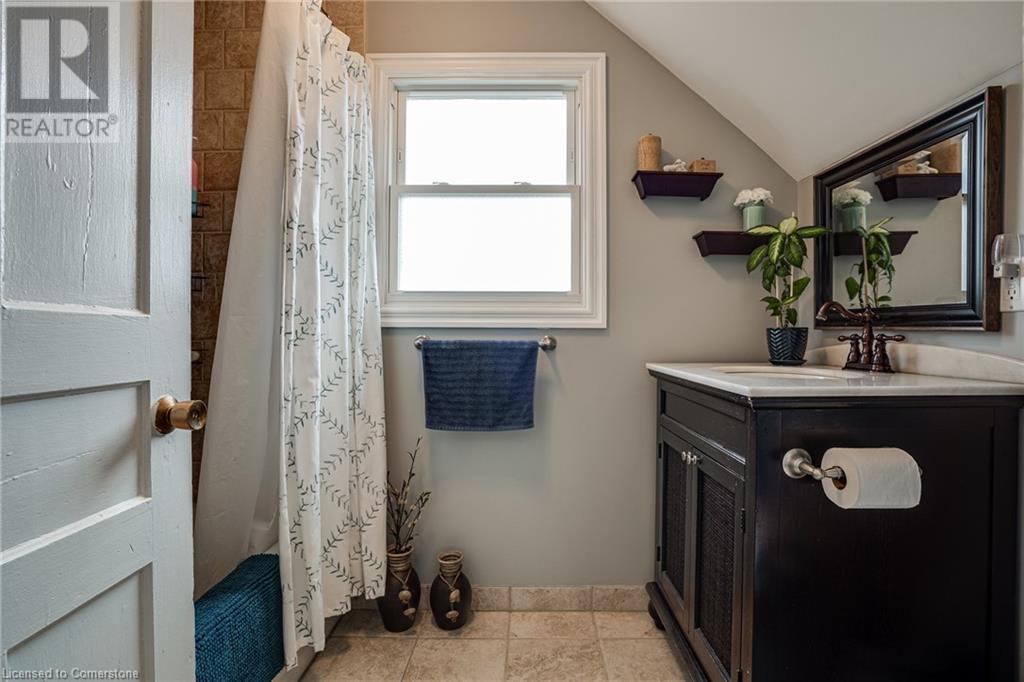 52 Mayflower Avenue, Hamilton, Ontario  L8L 2K4 - Photo 13 - 40676435