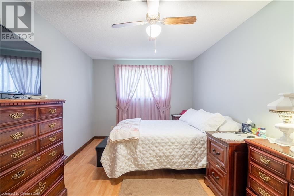 52 Greenmeadow Court, St. Catharines, Ontario  L2N 6Y7 - Photo 19 - 40667987