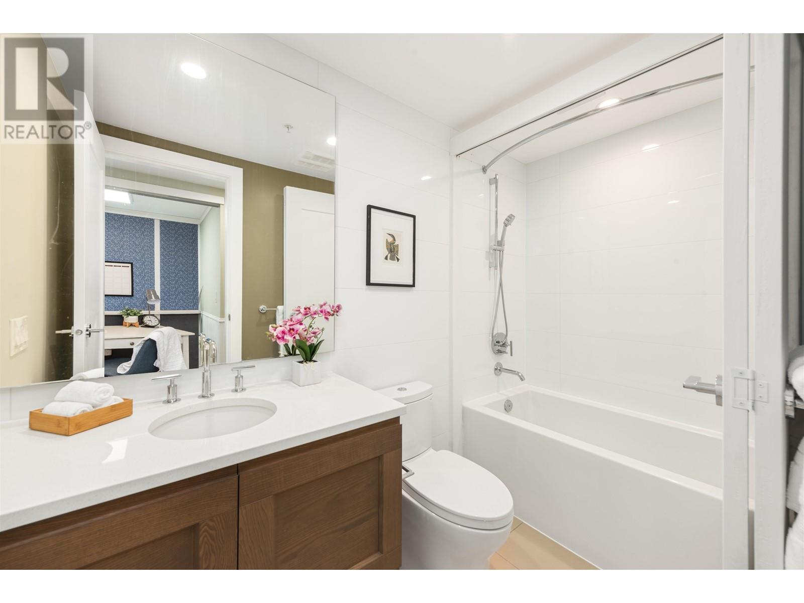 Listing Picture 19 of 30 : 408 5629 BIRNEY AVENUE, Vancouver / 溫哥華 - 魯藝地產 Yvonne Lu Group - MLS Medallion Club Member