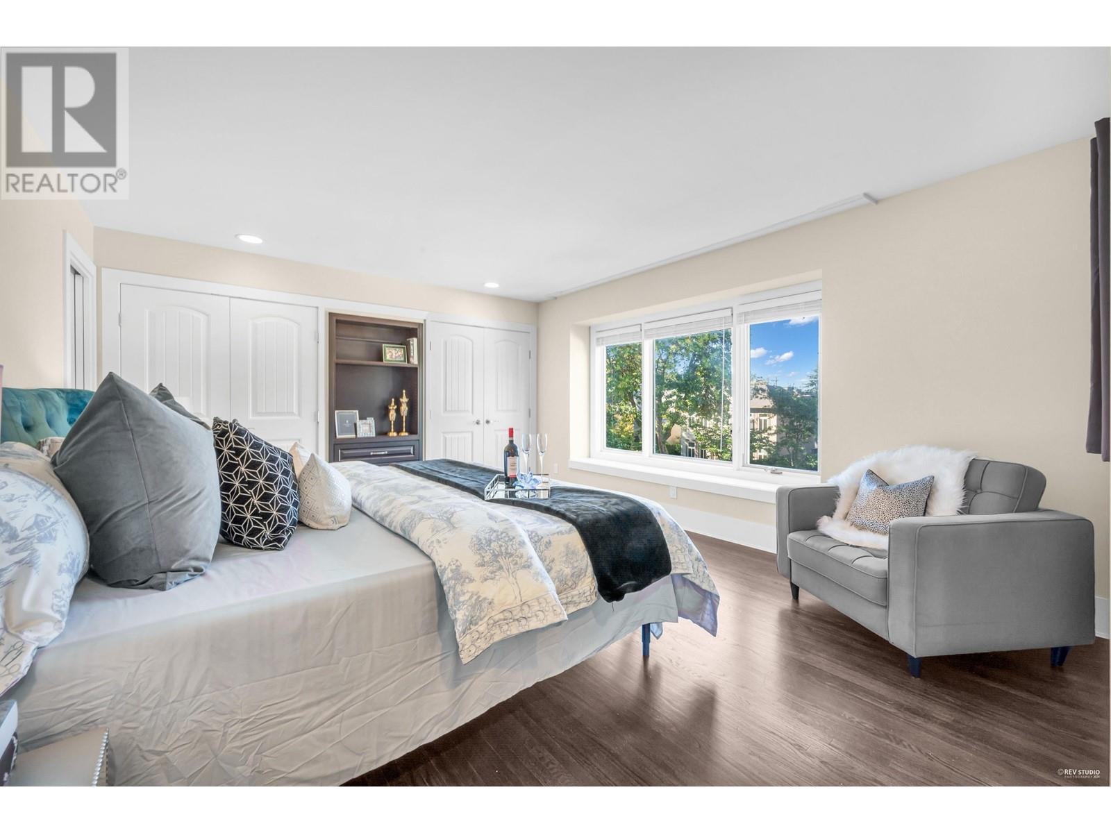 Listing Picture 22 of 40 : 4072 W 11TH AVENUE, Vancouver / 溫哥華 - 魯藝地產 Yvonne Lu Group - MLS Medallion Club Member