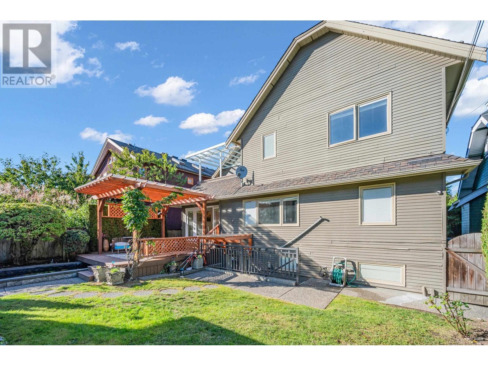 Listing Picture 38 of 40 : 4072 W 11TH AVENUE, Vancouver / 溫哥華 - 魯藝地產 Yvonne Lu Group - MLS Medallion Club Member