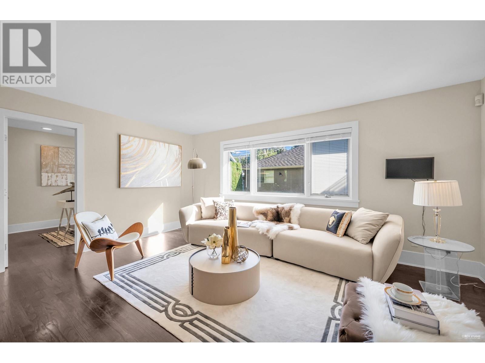 Listing Picture 5 of 40 : 4072 W 11TH AVENUE, Vancouver / 溫哥華 - 魯藝地產 Yvonne Lu Group - MLS Medallion Club Member