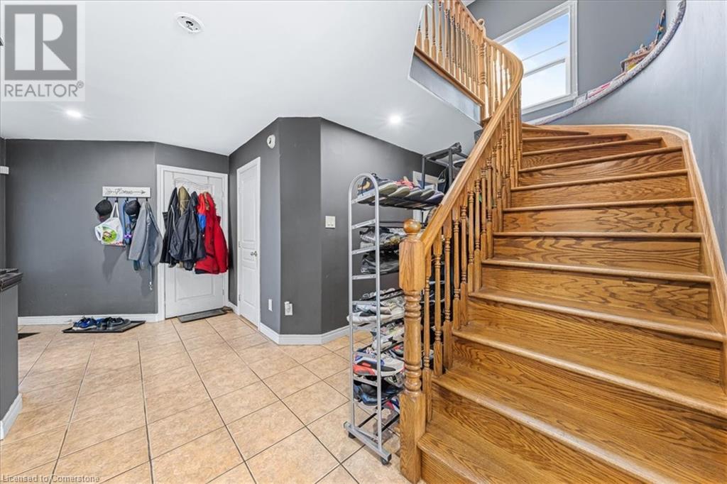 182 Eringate Drive Drive, Stoney Creek, Ontario  L8J 3Z2 - Photo 11 - 40669596