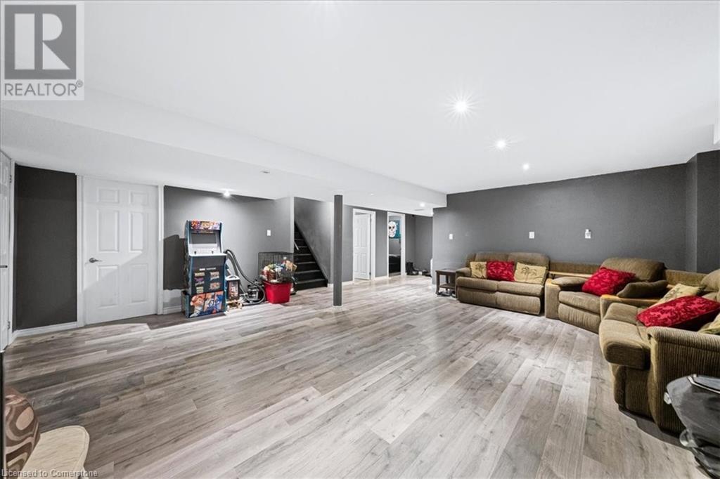 182 Eringate Drive Drive, Stoney Creek, Ontario  L8J 3Z2 - Photo 29 - 40669596