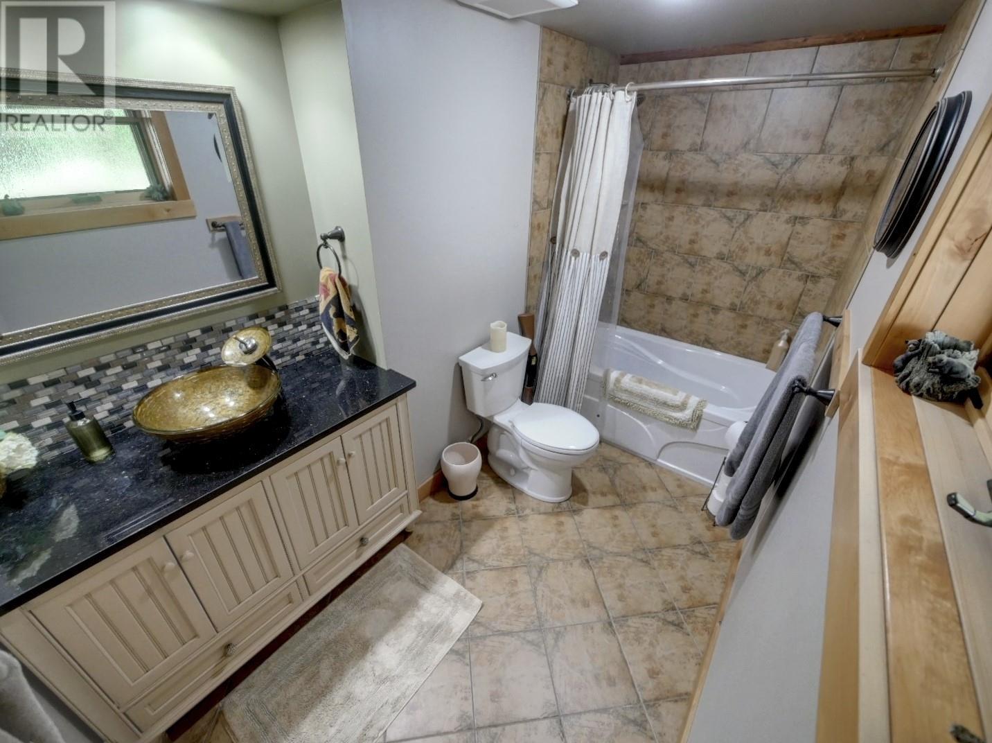 8840 Olson Road, Kaslo, British Columbia V0G 1M0 - Photo 15 - 10328243