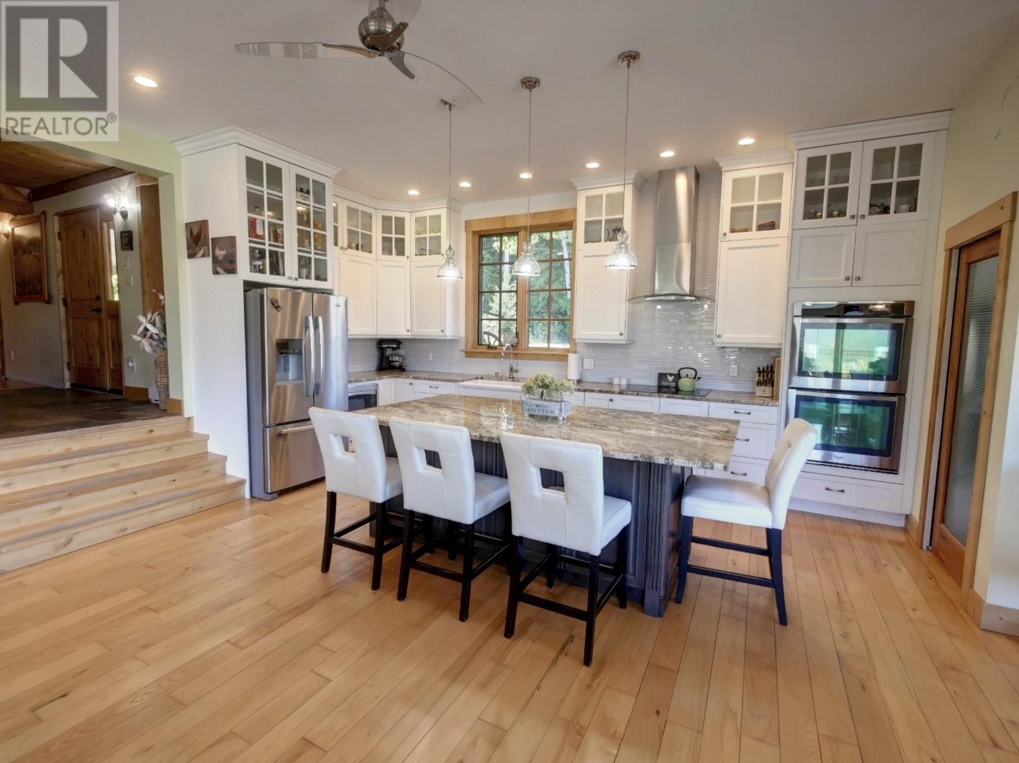 8840 Olson Road, Kaslo, British Columbia V0G 1M0 - Photo 3 - 10328243