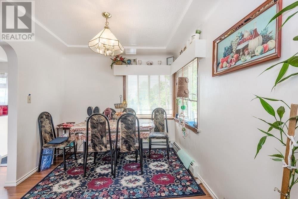 Listing Picture 3 of 4 : 4805 JOYCE STREET, Vancouver / 溫哥華 - 魯藝地產 Yvonne Lu Group - MLS Medallion Club Member