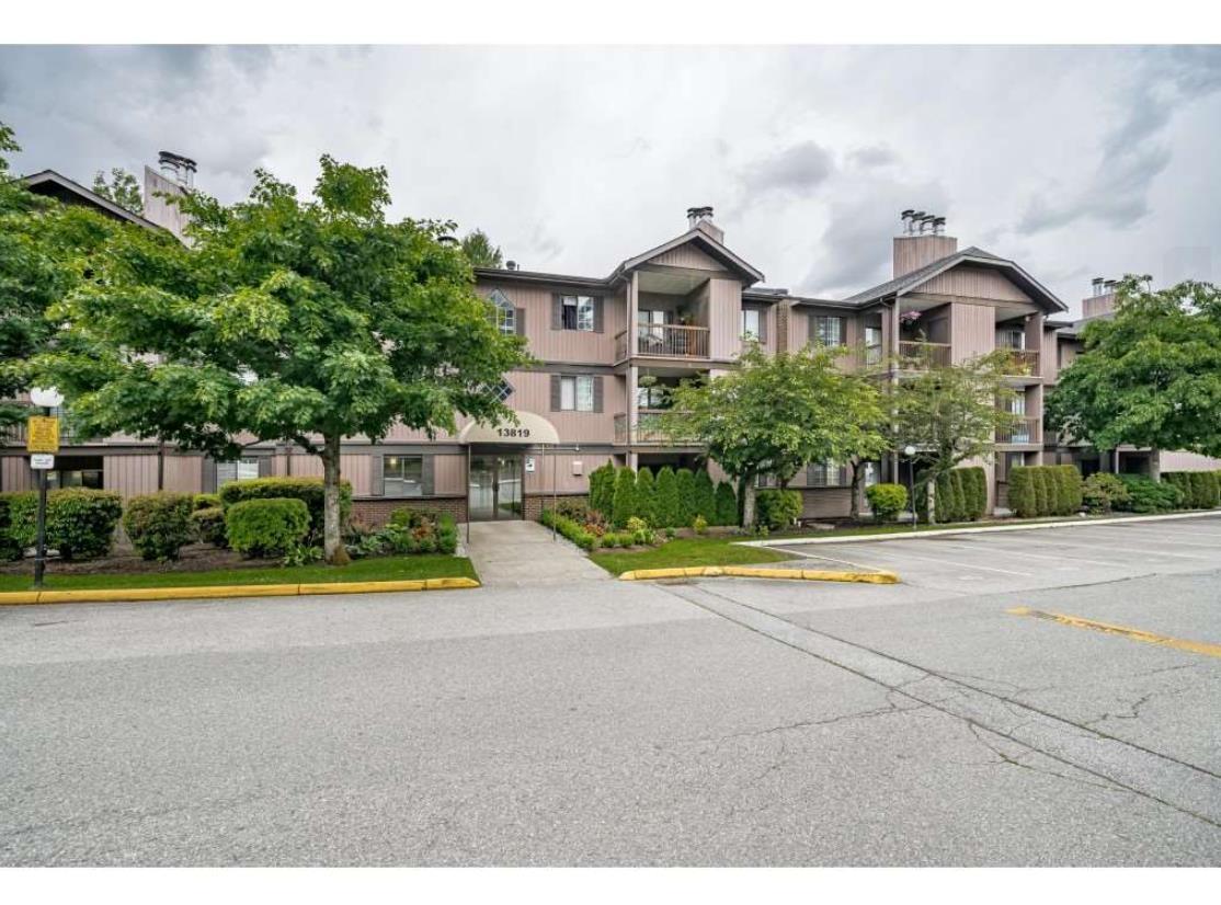 2106 13819 100 AVENUE, surrey, British Columbia