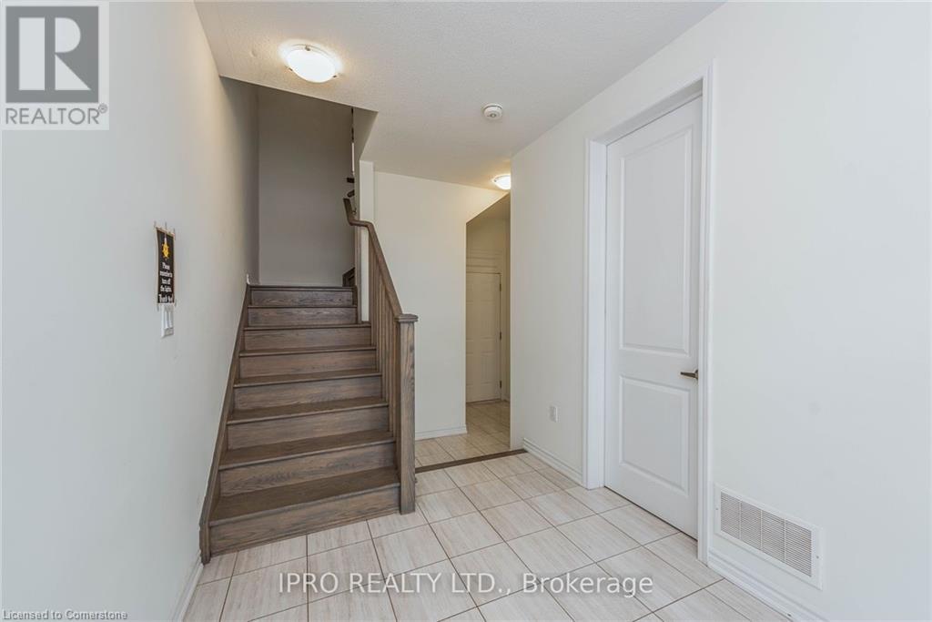 278 Lagerfeld Drive, Brampton, Ontario  L7A 0H8 - Photo 6 - 40676912