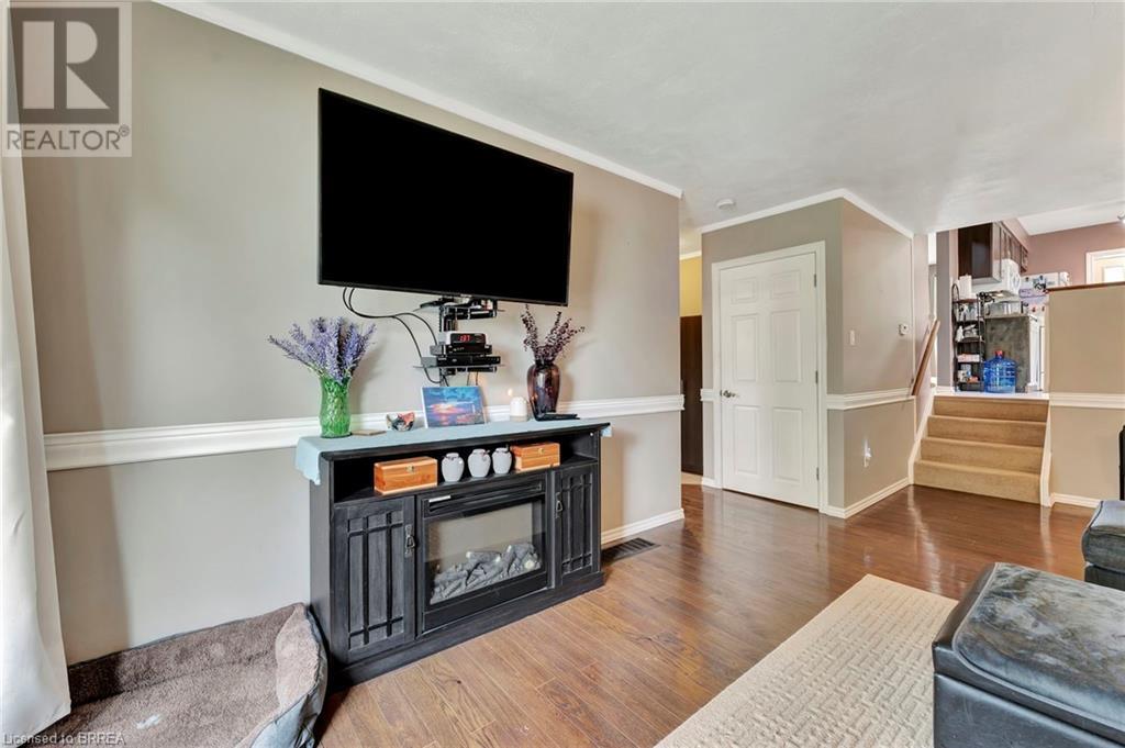 19 Frontenac Avenue, Brantford, Ontario  N3R 3B7 - Photo 17 - 40676773