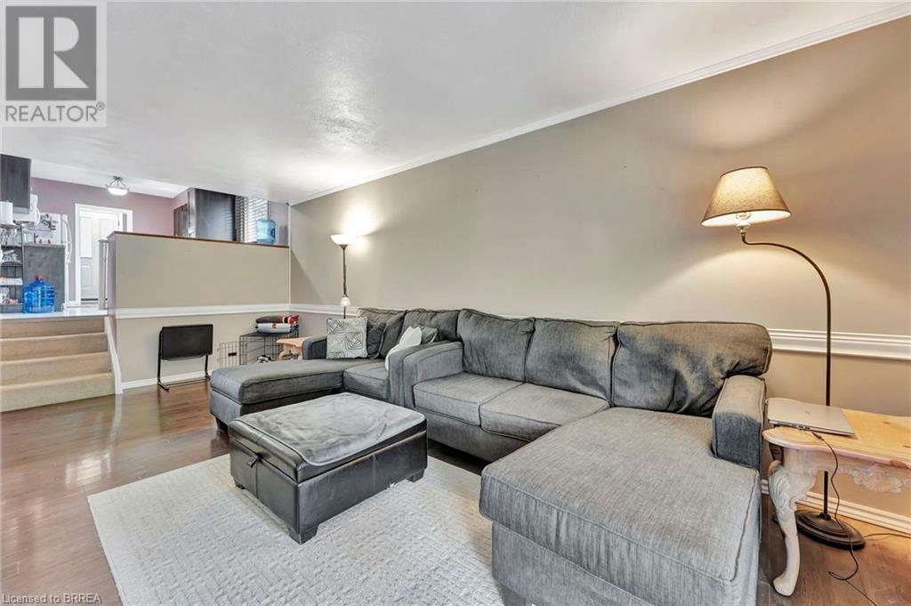 19 Frontenac Avenue, Brantford, Ontario  N3R 3B7 - Photo 15 - 40676773