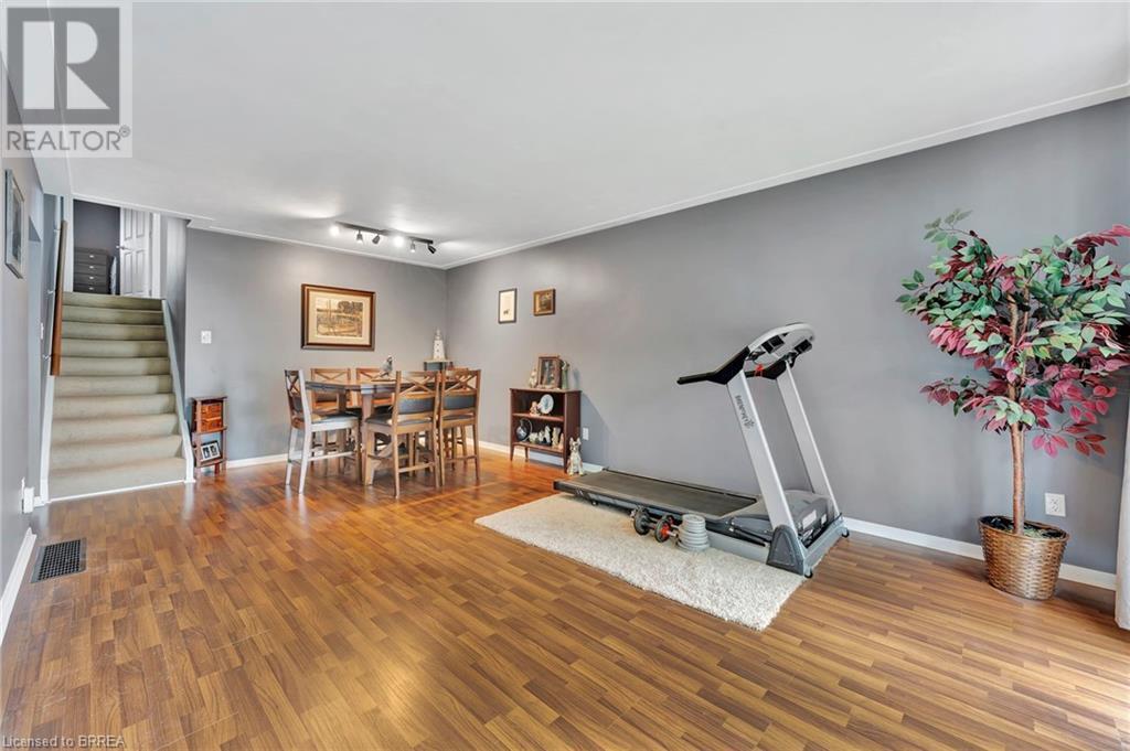 19 Frontenac Avenue, Brantford, Ontario  N3R 3B7 - Photo 13 - 40676773