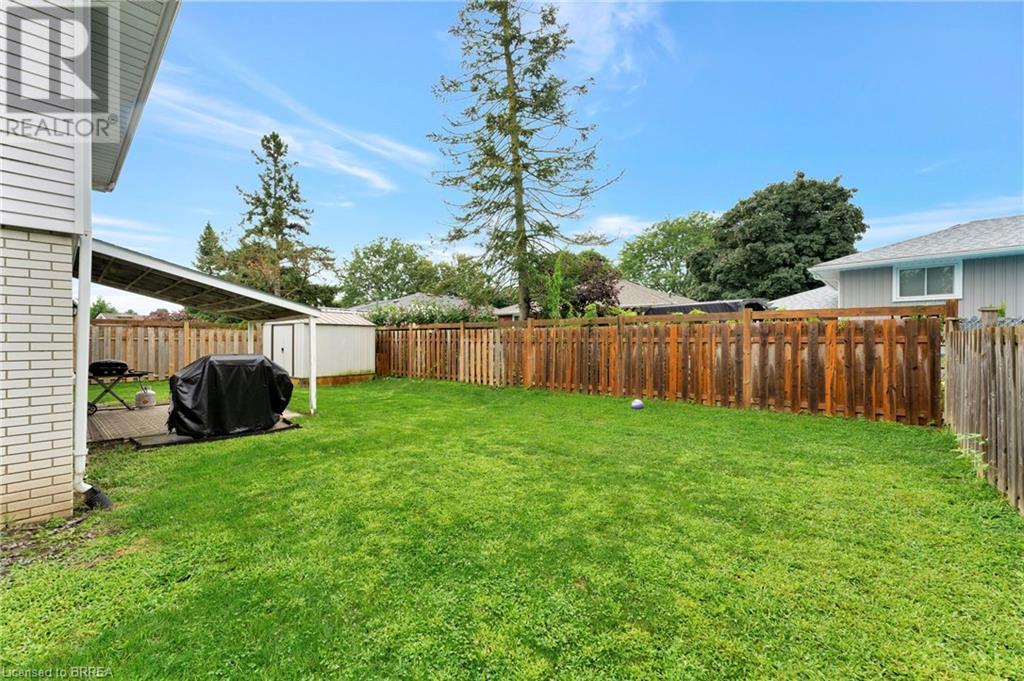 19 Frontenac Avenue, Brantford, Ontario  N3R 3B7 - Photo 39 - 40676773