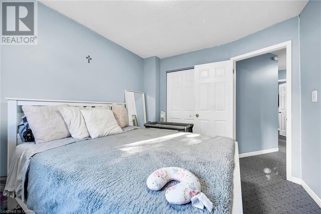 136 Essling Avenue, Hamilton, Ontario  L9B 2H9 - Photo 28 - 40676875