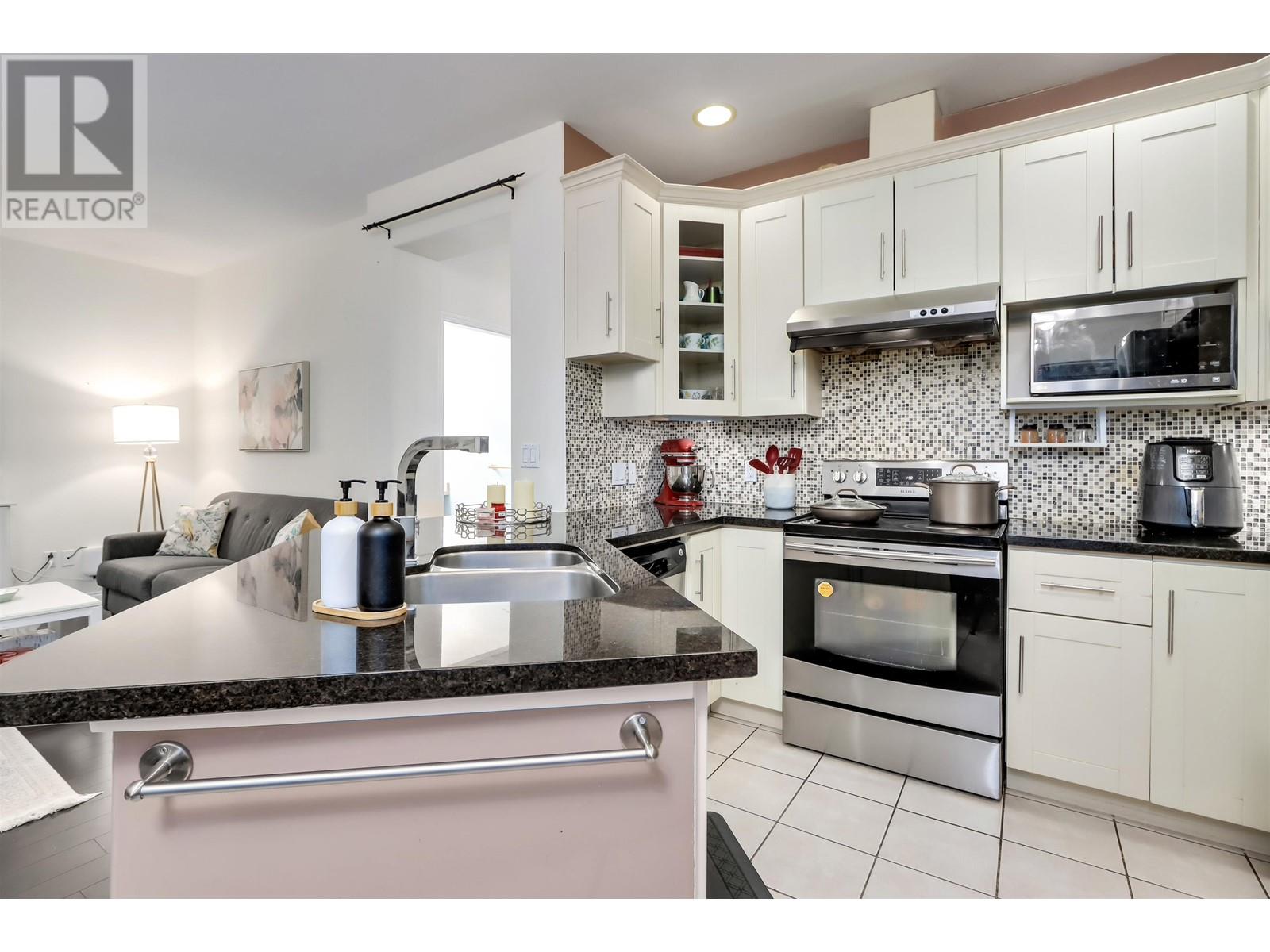 149 2979 Panorama Drive, Coquitlam, British Columbia  V3E 2W8 - Photo 12 - R2943398