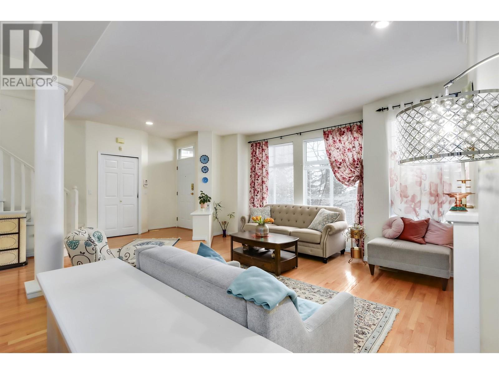 149 2979 Panorama Drive, Coquitlam, British Columbia  V3E 2W8 - Photo 4 - R2943398