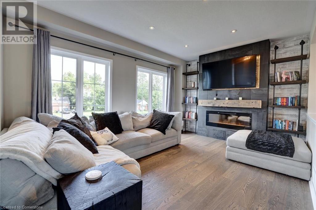 379 Erie Avenue, Brantford, Ontario  N3S 0E6 - Photo 15 - 40676933