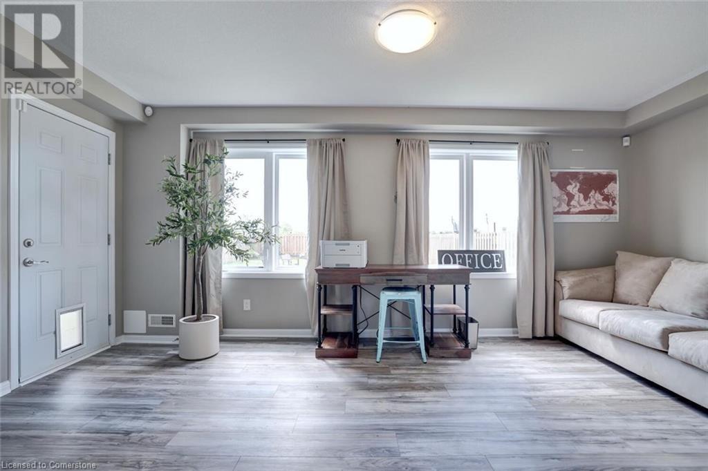 379 Erie Avenue, Brantford, Ontario  N3S 0E6 - Photo 35 - 40676933