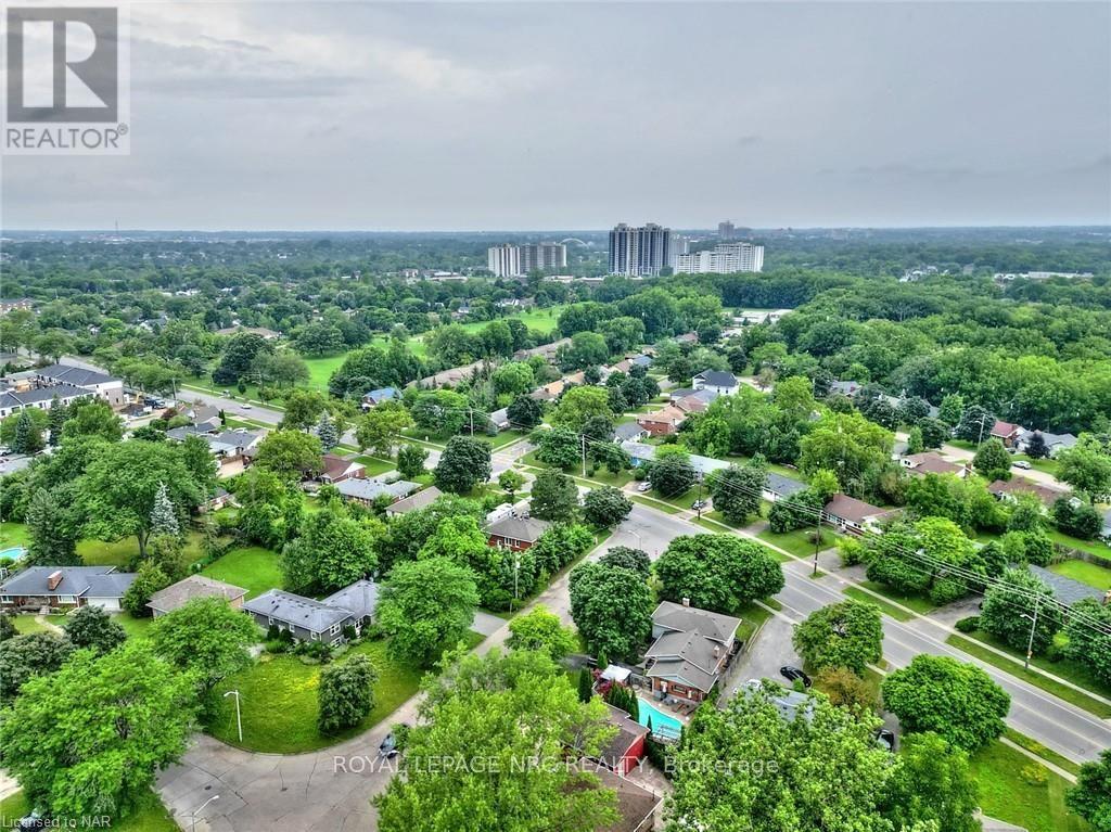 5 East Hampton Road, St. Catharines, Ontario  L2T 3C9 - Photo 22 - X10409437