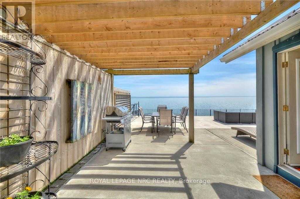 Property at 11851 LAKESHORE ROAD image 4