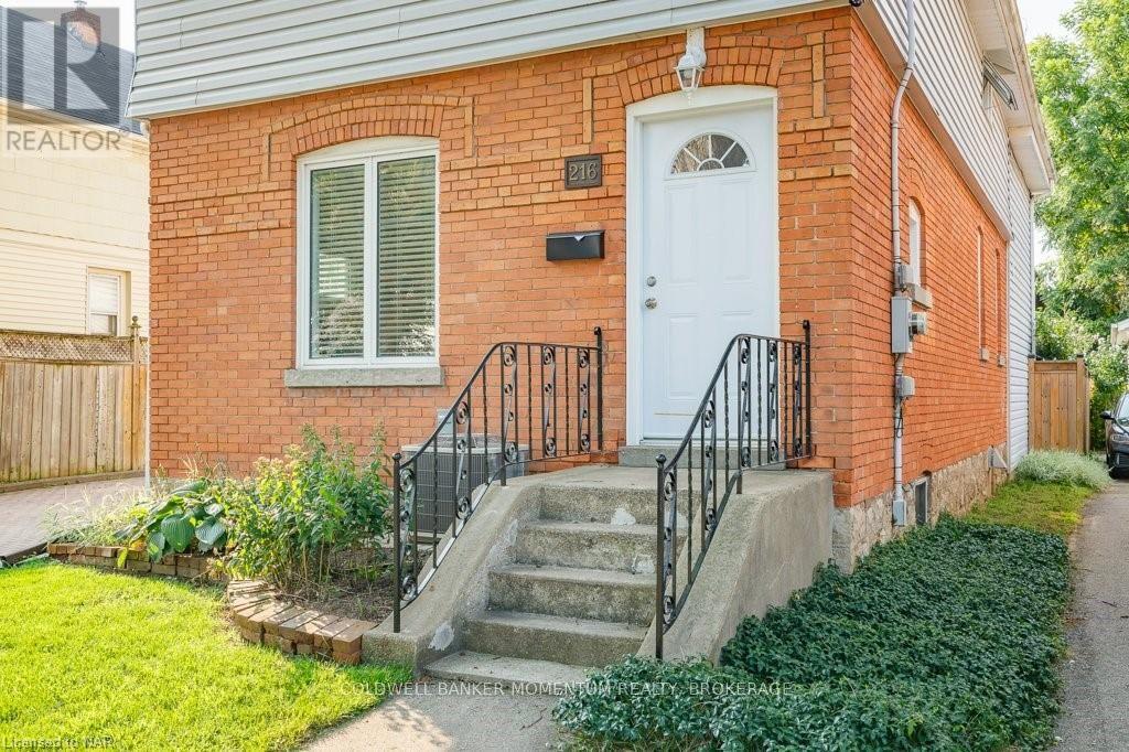 216 Russell Avenue, St. Catharines, Ontario  L2R 1W8 - Photo 4 - X9413623