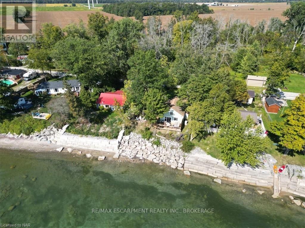 16 Hoover Point Lane, Haldimand County, Ontario  N0A 1P0 - Photo 1 - X9413911