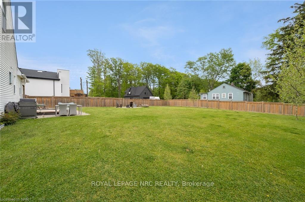 2 Hilda Street, Welland, Ontario  L3C 0H3 - Photo 6 - X9413872