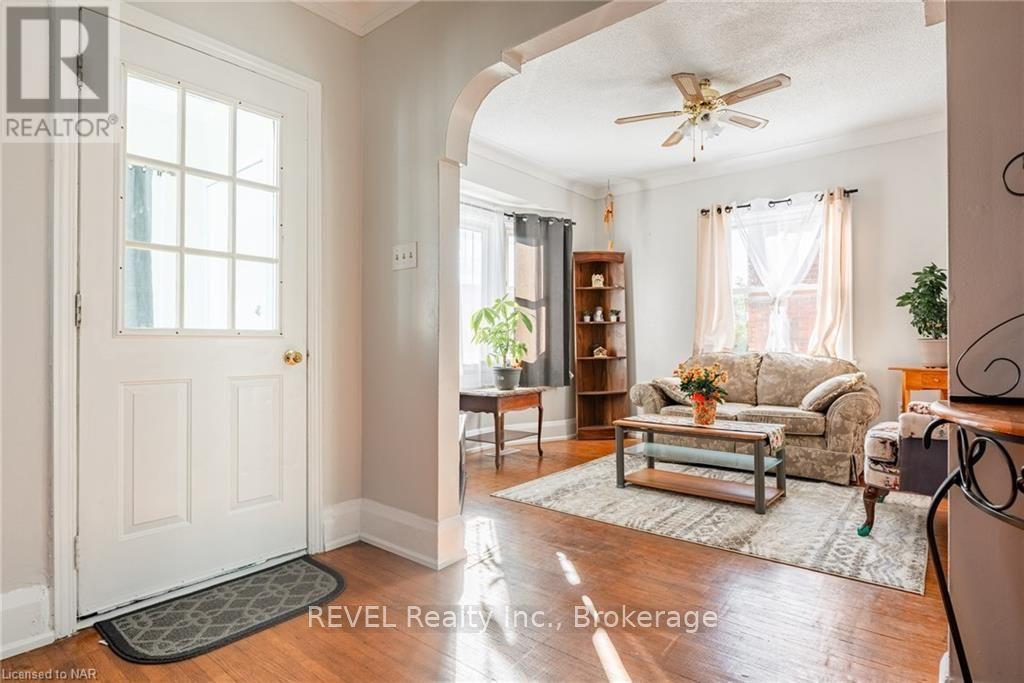 3 Delaware Avenue, St. Catharines, Ontario  L2M 5L7 - Photo 7 - X9767555