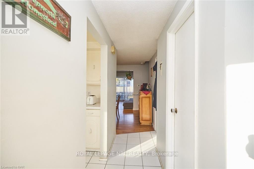 2 - 5982 Dunn Street, Niagara Falls, Ontario  L2G 7J9 - Photo 2 - X9767683