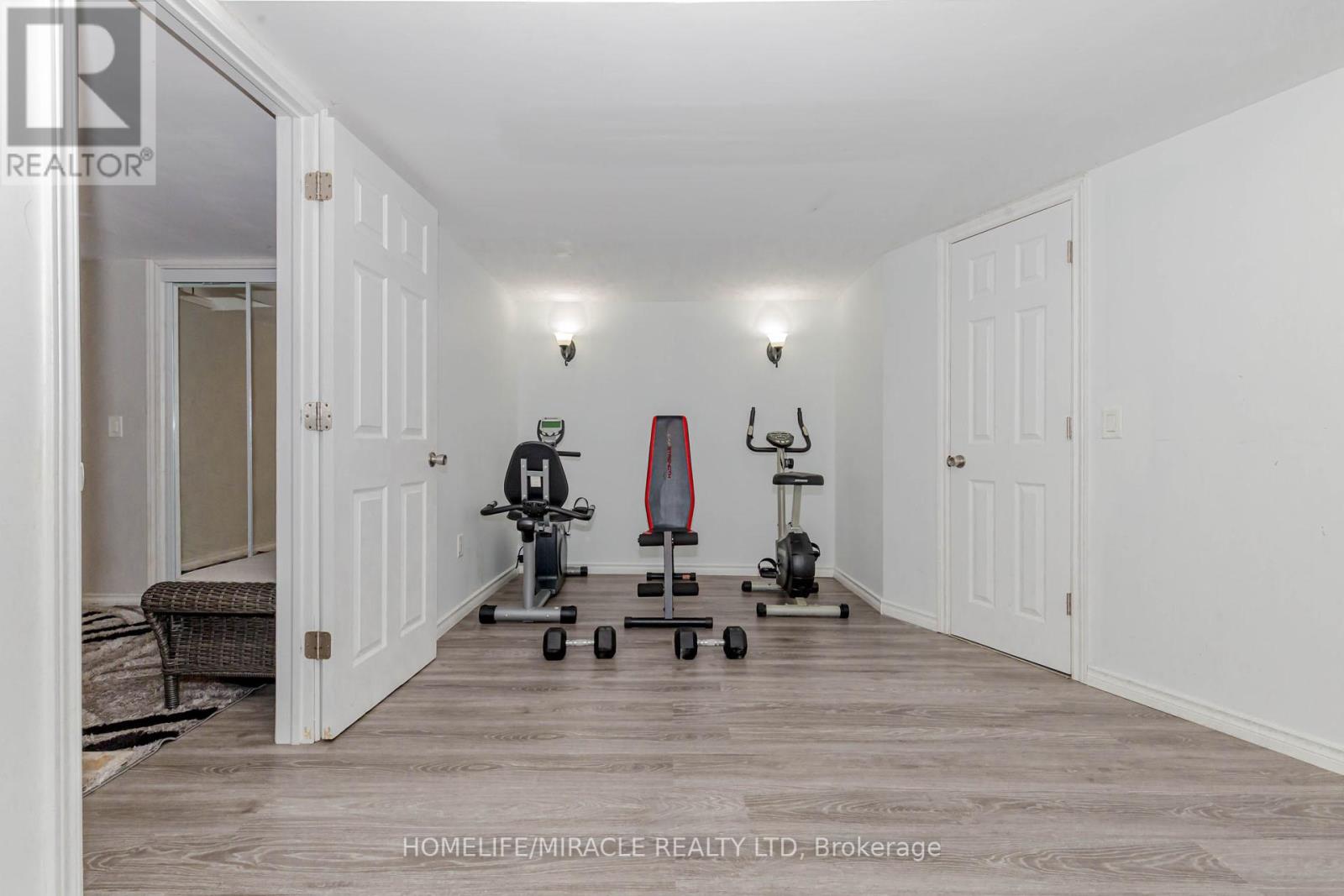 9 Dufay Road, Brampton, Ontario  L7A 4A1 - Photo 23 - W10421452