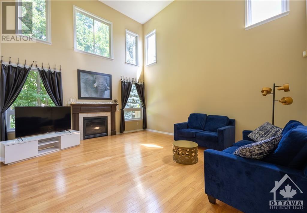 9 Leatherwood CrescentOttawa, Ontario  K2J 4X8 - Photo 4 - X10423122