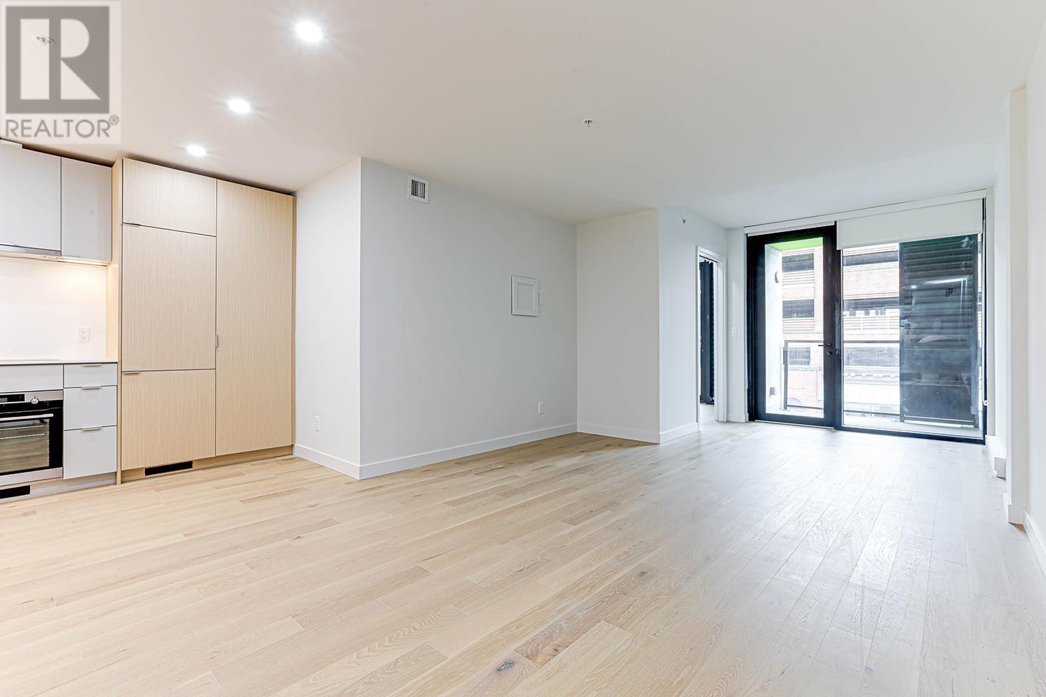 605 239 Keefer Street, Vancouver, British Columbia  V6A 1X6 - Photo 1 - R2943826