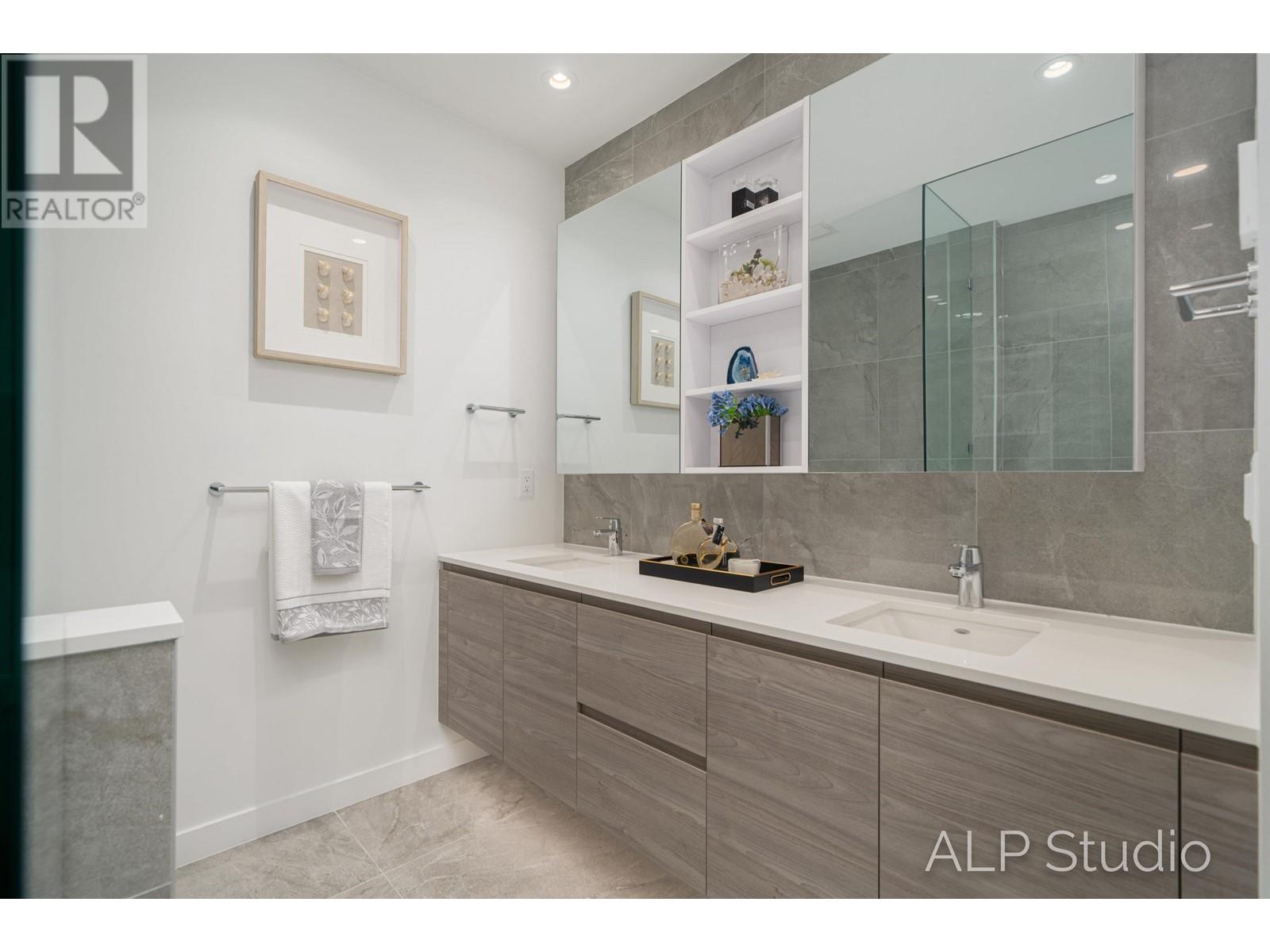 4405 680 Quayside Drive, New Westminster, British Columbia  V3M 0P2 - Photo 19 - R2943170