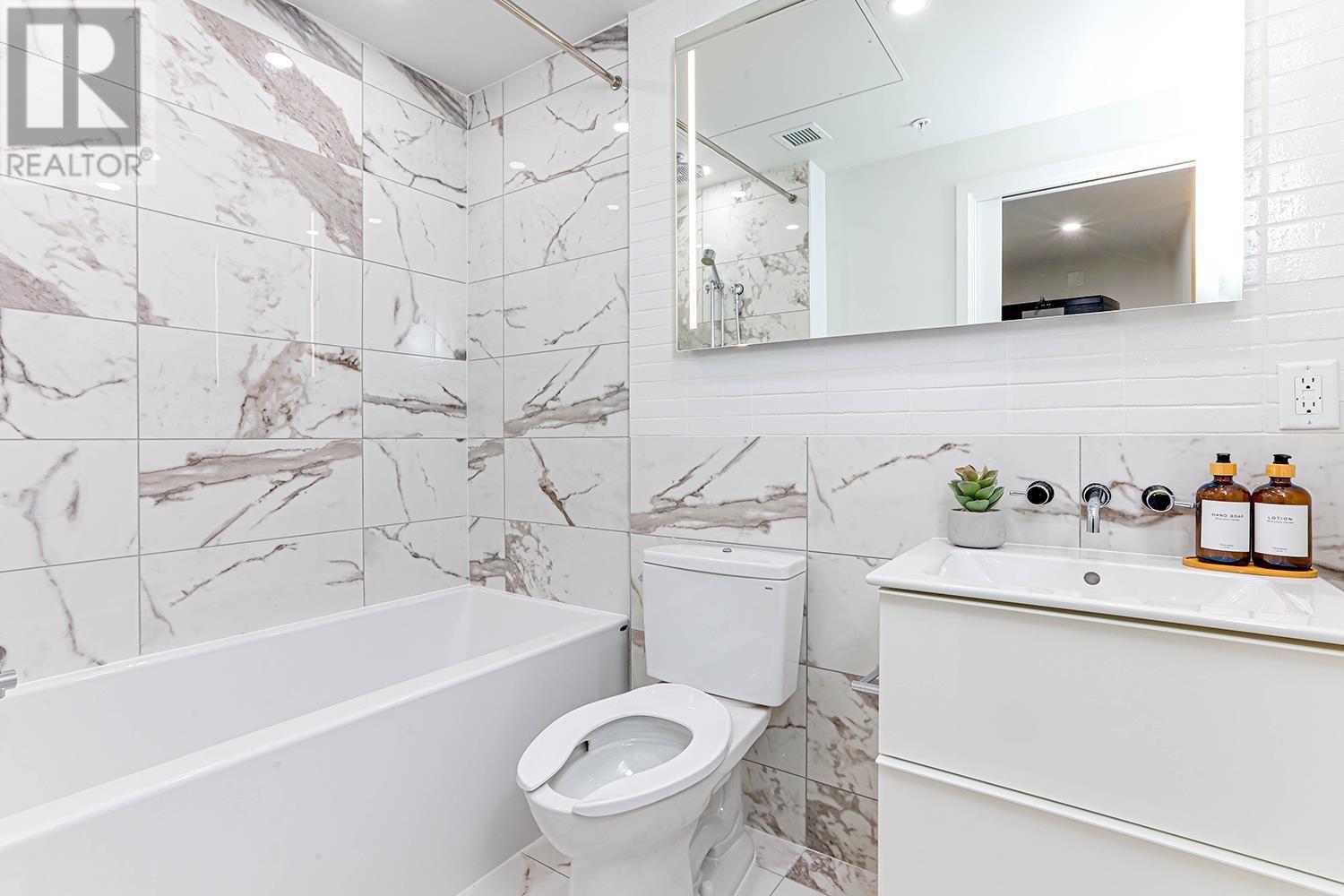 Listing Picture 14 of 17 : 707 239 KEEFER STREET, Vancouver / 溫哥華 - 魯藝地產 Yvonne Lu Group - MLS Medallion Club Member