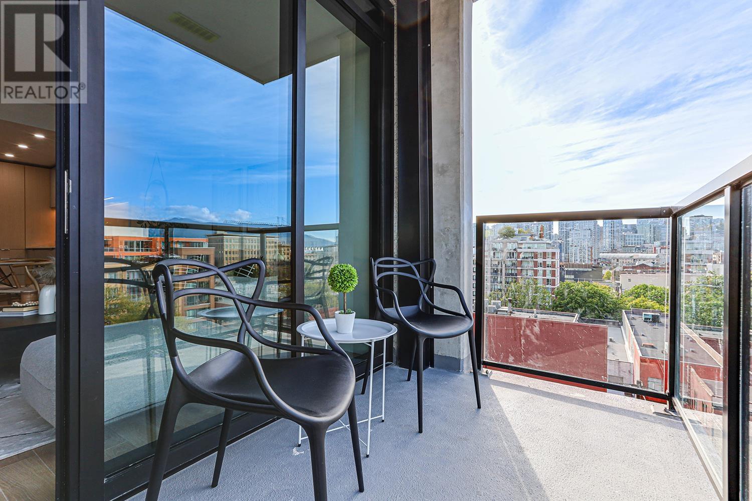 Listing Picture 11 of 17 : 707 239 KEEFER STREET, Vancouver / 溫哥華 - 魯藝地產 Yvonne Lu Group - MLS Medallion Club Member