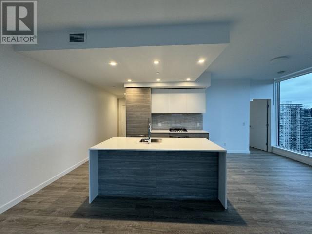 2504 680 Quayside Drive, New Westminster, British Columbia  V3M 0P2 - Photo 12 - R2943794