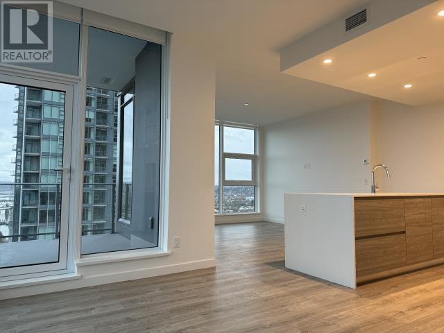 2504 680 Quayside Drive, New Westminster, British Columbia  V3M 0P2 - Photo 9 - R2943794
