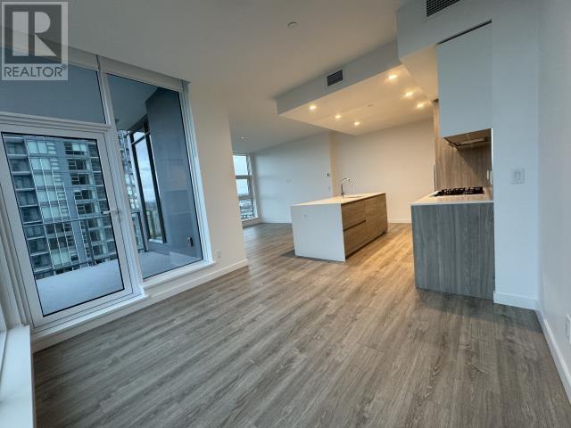 2504 680 Quayside Drive, New Westminster, British Columbia  V3M 0P2 - Photo 11 - R2943794