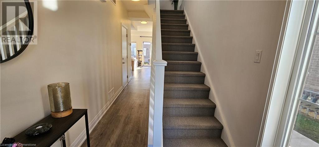16 Steele Crescent, Guelph, Ontario  N1E 0S7 - Photo 4 - 40676922