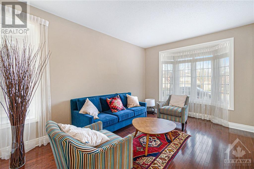 119 Whitestone Drive, Ottawa, Ontario  K2C 4C1 - Photo 4 - X10423151