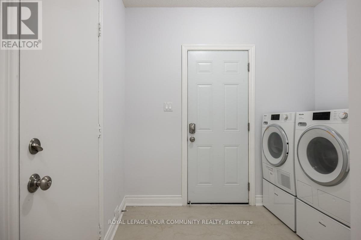 3 Creekview Avenue, Richmond Hill, Ontario  L4C 9X1 - Photo 18 - N10421029