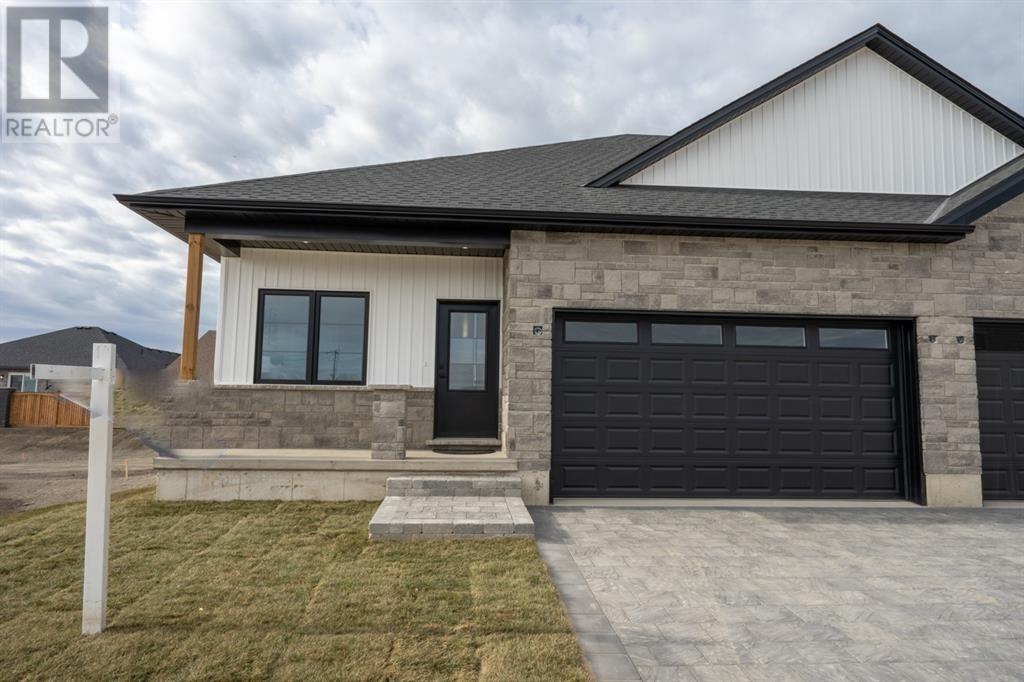 732 ANISE LANE, Sarnia, Ontario