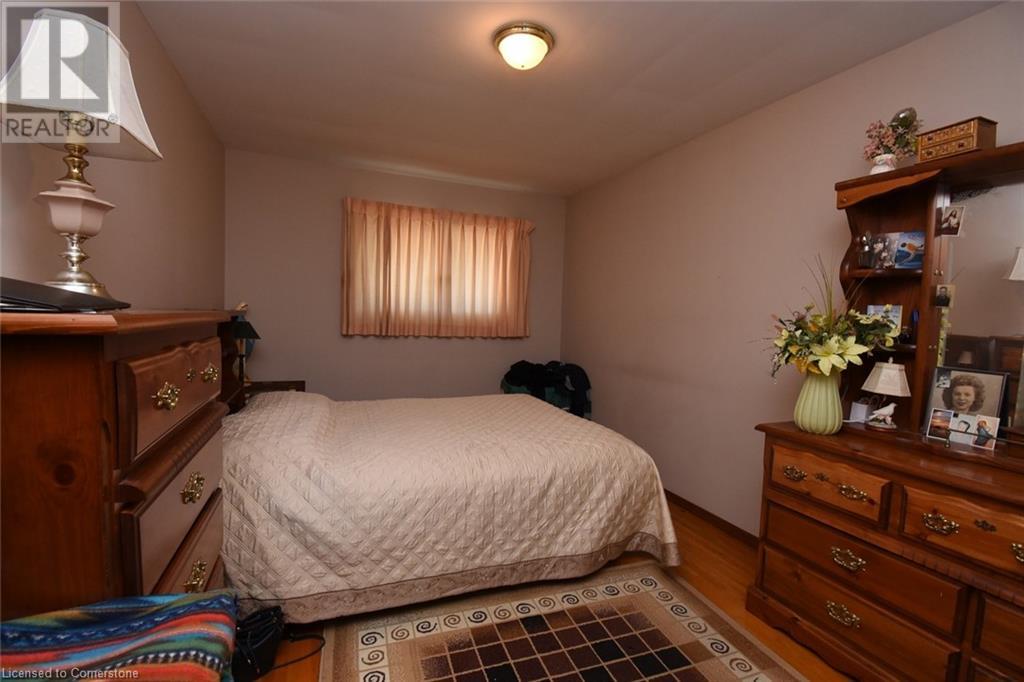 152 West 4th Street, Hamilton, Ontario  L9C 3N2 - Photo 11 - 40669896